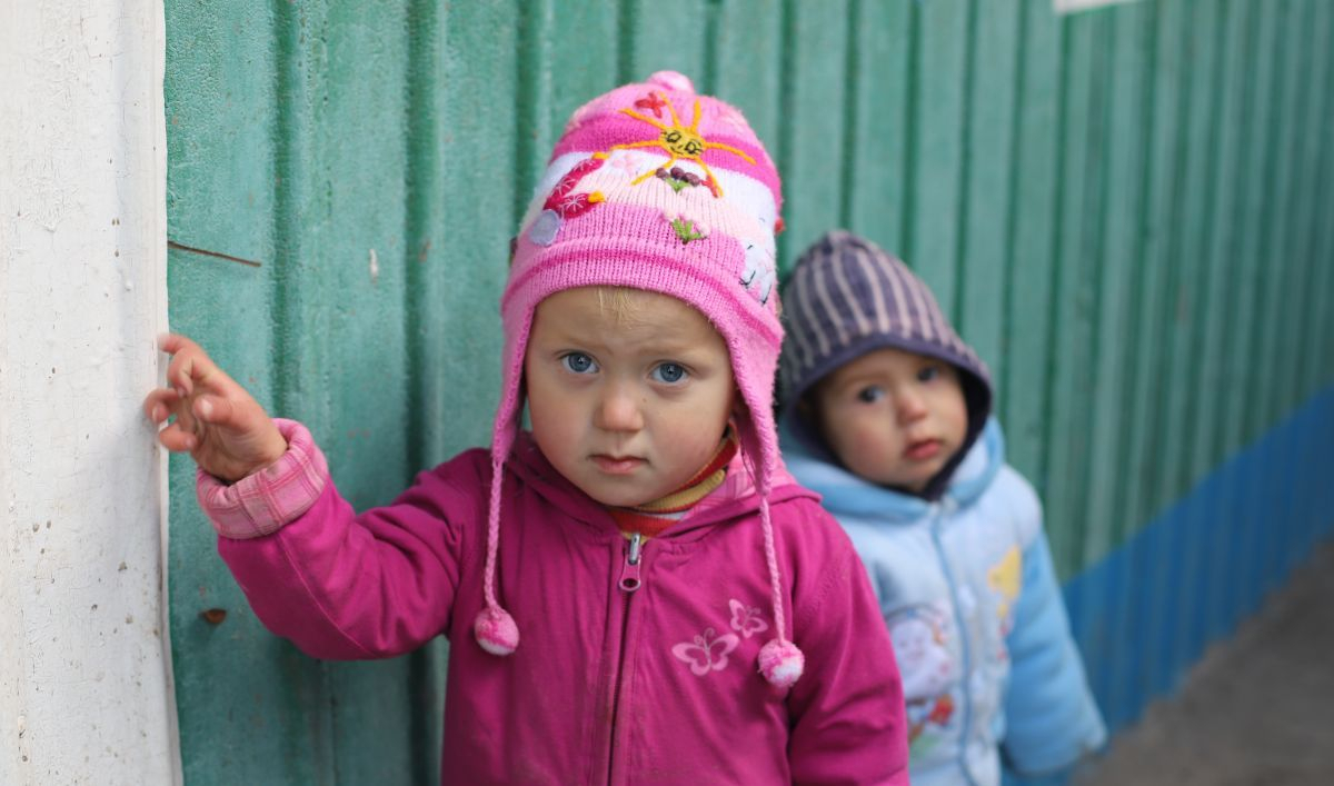 Cu grijă față de copii – o nouă campanie socială marca Copil, Comunitate, Familie